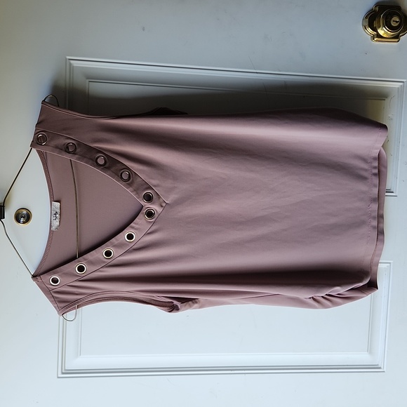 Ivy Ridge Ladies Tank Top Color Tan - Picture 1 of 5